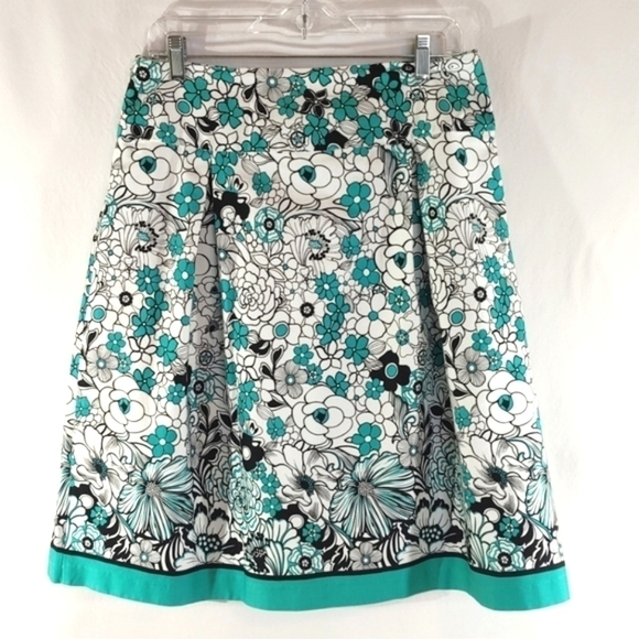 Studio One Dresses & Skirts - Studio One Teal White Black Floral Full Skirt w/ Side Zipper Sze 12